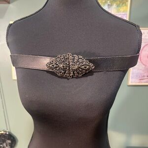 Vintage Fossil Black Leather Belt with Ornate Silver Buckle 🦄